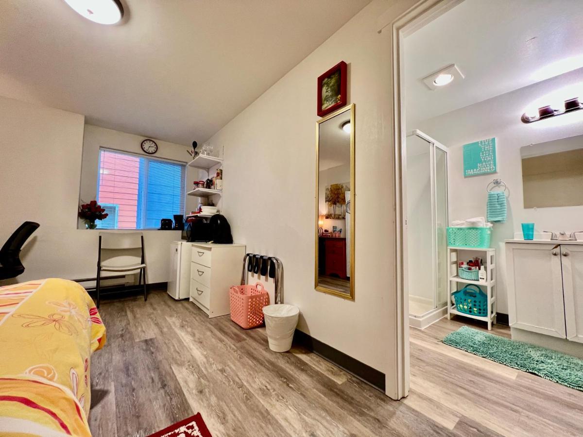 Micro Studio Apartment 10 Minutes Walk To University Of Washington Сіетл Екстер'єр фото