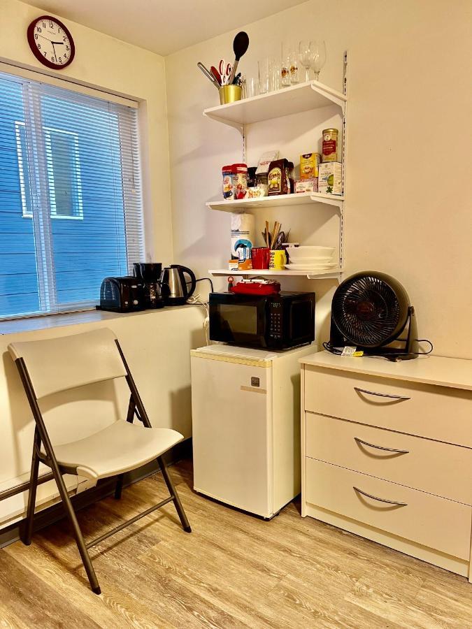 Micro Studio Apartment 10 Minutes Walk To University Of Washington Сіетл Екстер'єр фото