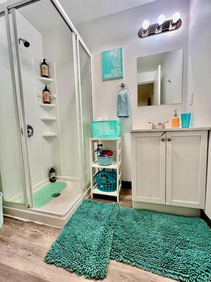 Micro Studio Apartment 10 Minutes Walk To University Of Washington Сіетл Екстер'єр фото