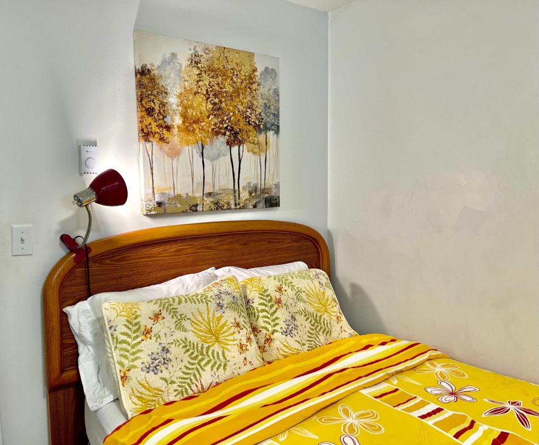 Micro Studio Apartment 10 Minutes Walk To University Of Washington Сіетл Екстер'єр фото